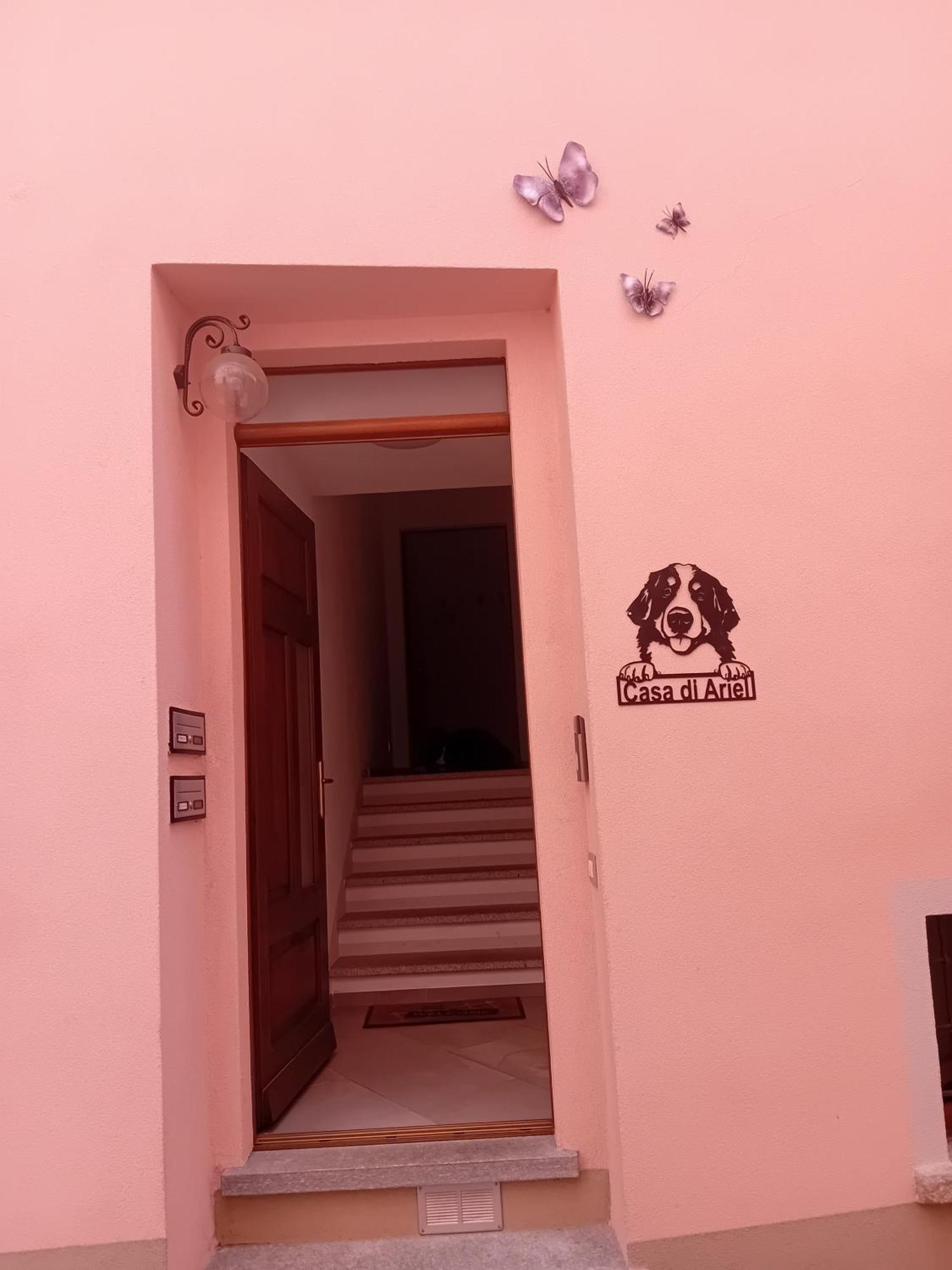 Villa Casa Di Ariel Carlazzo Exterior foto